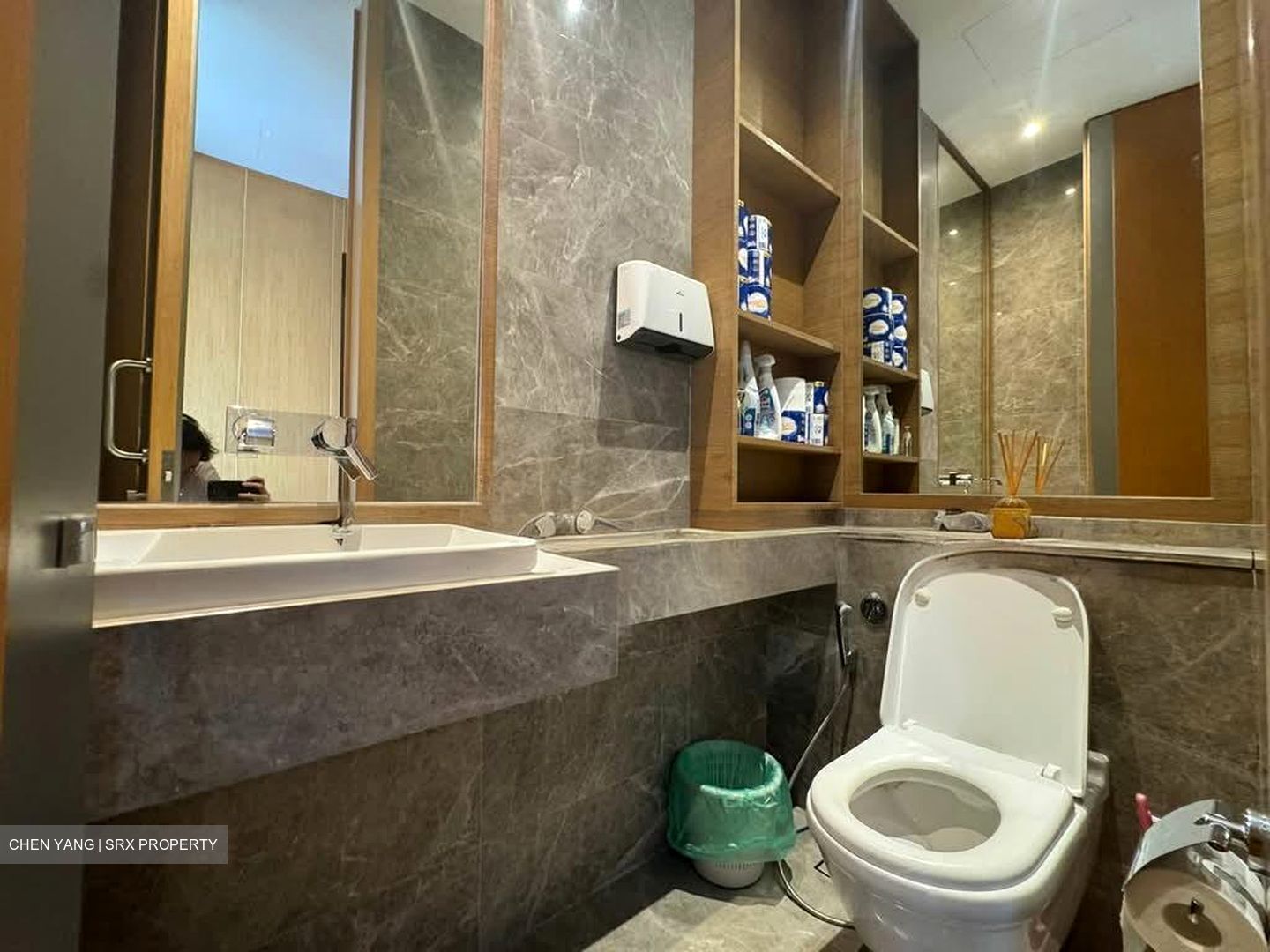 Nouvel 18 (D10), Condominium #559689711